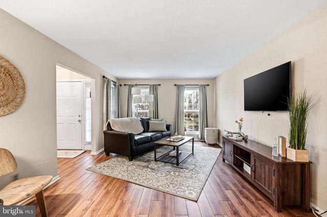 11 CLARET CT, Marlton, NJ 08053