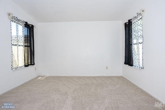 6500 Hidden Cove Court, Bakersfield, CA 93307