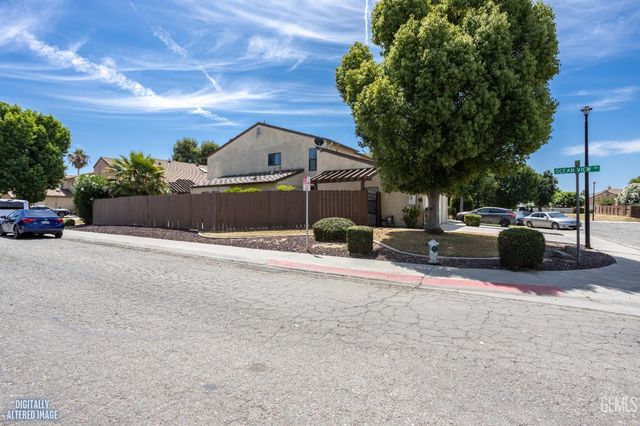 6500 Hidden Cove Court, Bakersfield, CA 93307