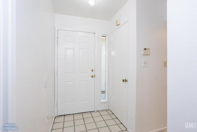 6500 Hidden Cove Court, Bakersfield, CA 93307