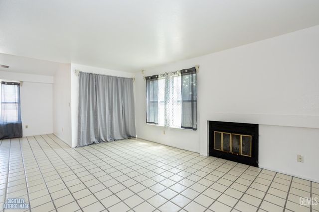 6500 Hidden Cove Court, Bakersfield, CA 93307