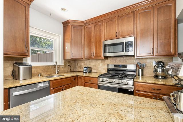 603 NAYLORS RUN RD, Havertown, PA 19083