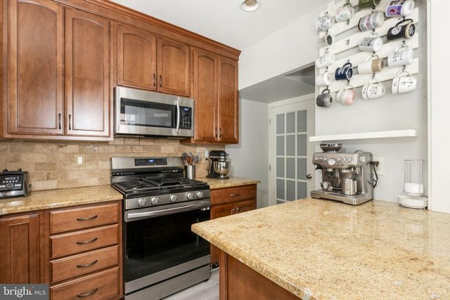 603 NAYLORS RUN RD, Havertown, PA 19083