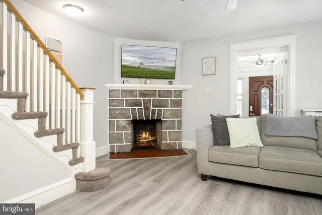 603 NAYLORS RUN RD, Havertown, PA 19083