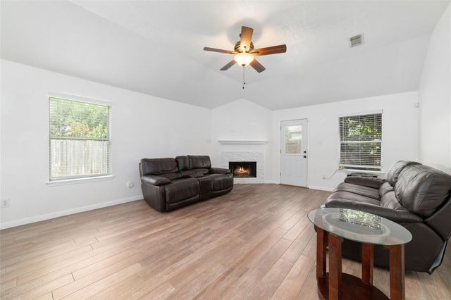 13605 Trail Meadow Lane, Rosharon, TX 77583