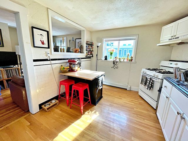 307 Sumner St 3, Boston, MA 02128