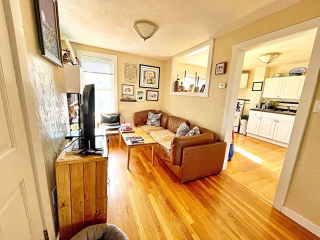 307 Sumner St 3, Boston, MA 02128