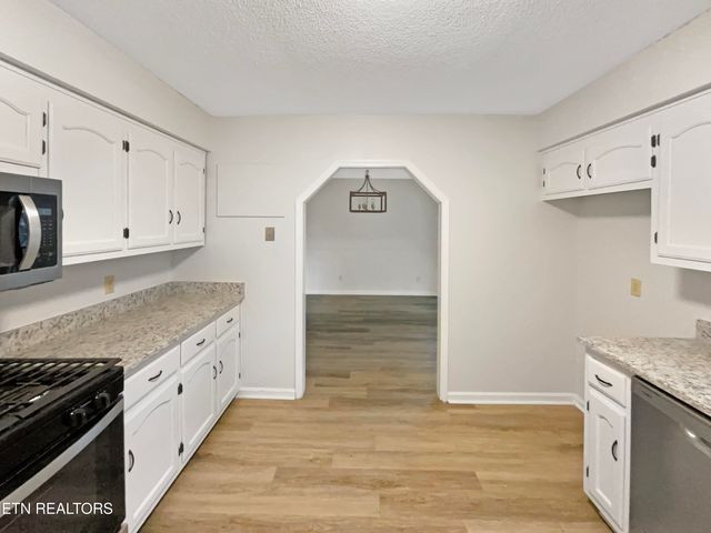 1012 Kensington Blvd, Maryville, TN 37803