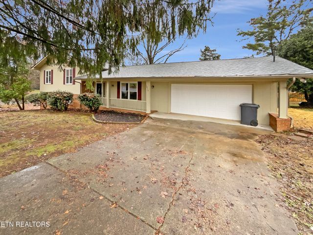 1012 Kensington Blvd, Maryville, TN 37803