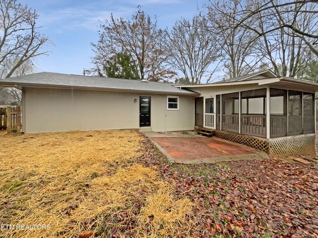 1012 Kensington Blvd, Maryville, TN 37803