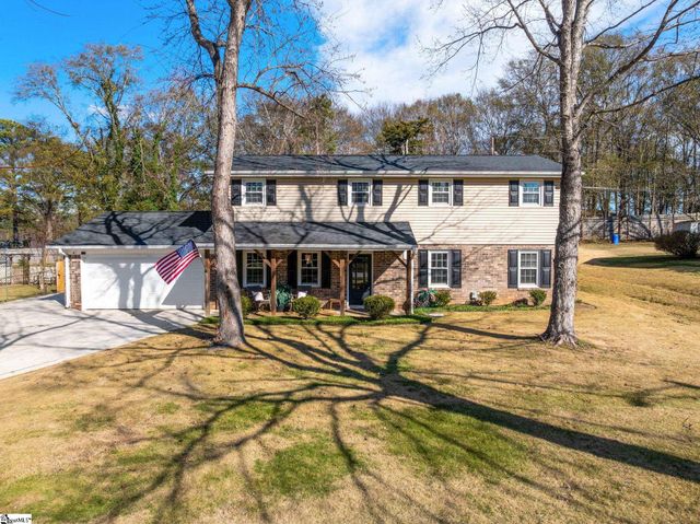 215 Hickory Lane, Mauldin, SC 29662