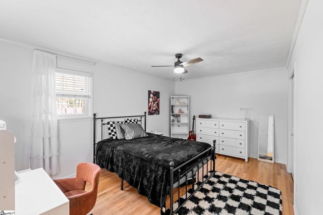 215 Hickory Lane, Mauldin, SC 29662