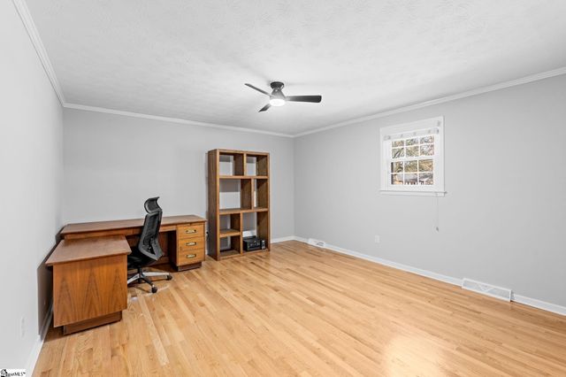 215 Hickory Lane, Mauldin, SC 29662