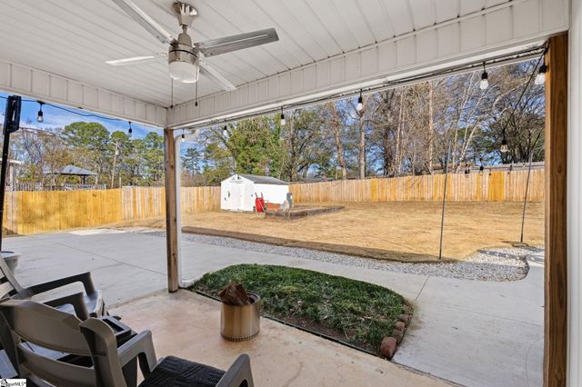 215 Hickory Lane, Mauldin, SC 29662