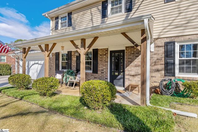 215 Hickory Lane, Mauldin, SC 29662