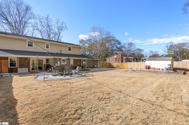 215 Hickory Lane, Mauldin, SC 29662