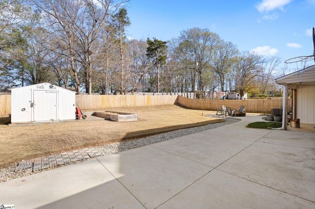 215 Hickory Lane, Mauldin, SC 29662