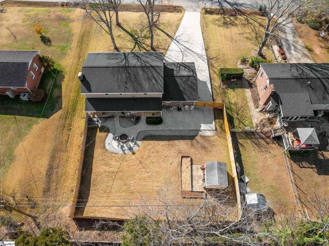 215 Hickory Lane, Mauldin, SC 29662