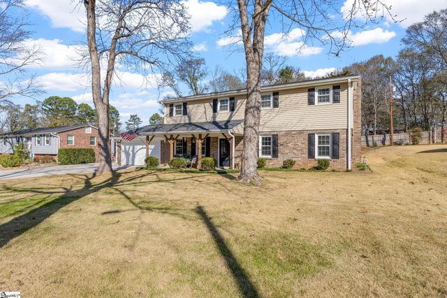 215 Hickory Lane, Mauldin, SC 29662