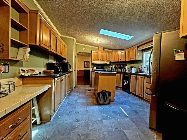 9661 Hampton Road, Lexington, NC 27295
