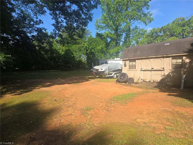9661 Hampton Road, Lexington, NC 27295