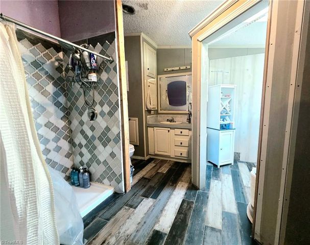9661 Hampton Road, Lexington, NC 27295