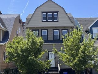 55 Morton Pl, East Orange City, NJ 07017