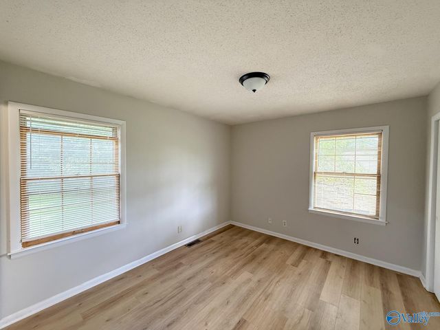 2522 Aspen Avenue NW, Huntsville, AL 35810