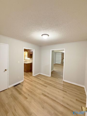 2522 Aspen Avenue NW, Huntsville, AL 35810