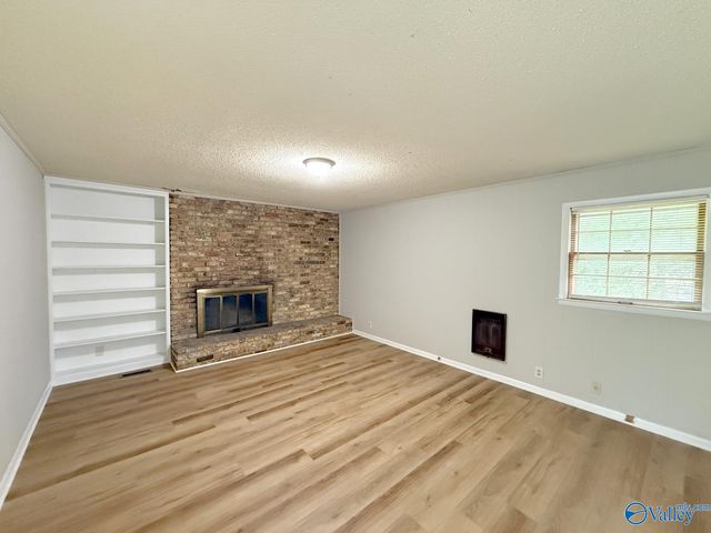 2522 Aspen Avenue NW, Huntsville, AL 35810