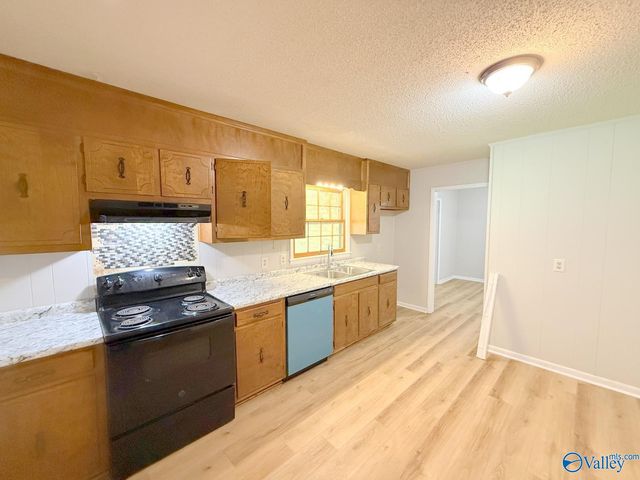 2522 Aspen Avenue NW, Huntsville, AL 35810