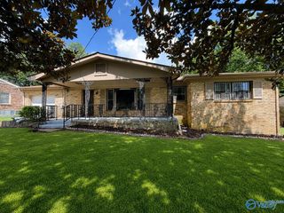 2522 Aspen Avenue NW, Huntsville, AL 35810