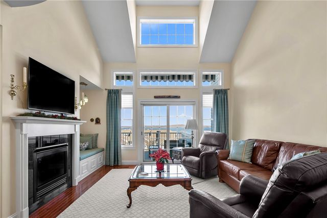 9 Cutter Lane, Tiverton, RI 02878