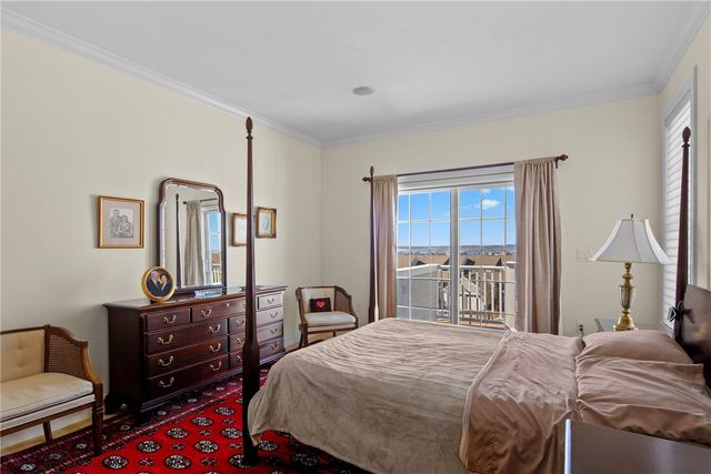 9 Cutter Lane, Tiverton, RI 02878