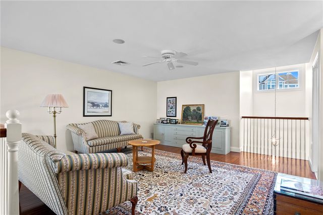 9 Cutter Lane, Tiverton, RI 02878