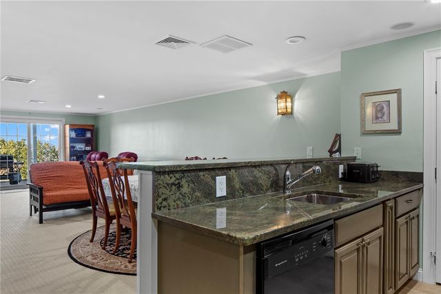 9 Cutter Lane, Tiverton, RI 02878