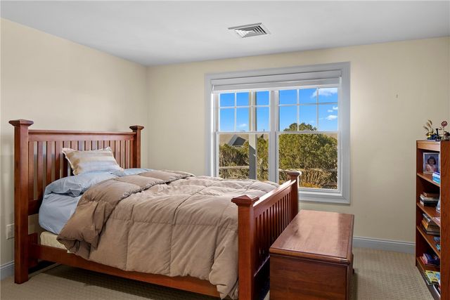 9 Cutter Lane, Tiverton, RI 02878