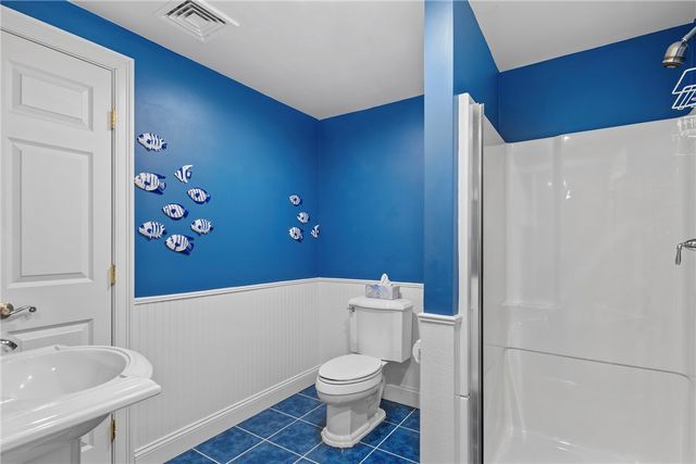 9 Cutter Lane, Tiverton, RI 02878