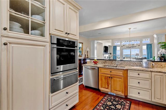 9 Cutter Lane, Tiverton, RI 02878