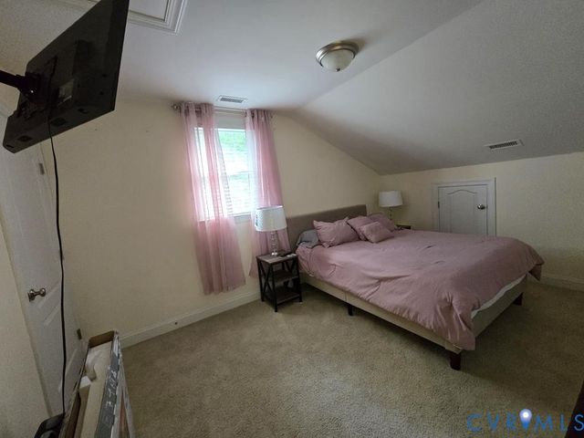 313 Briarwood Dr, Farmville, VA 23901