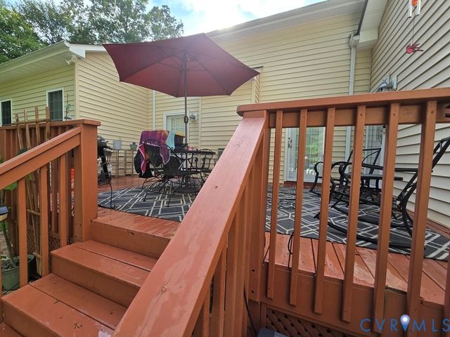 313 Briarwood Dr, Farmville, VA 23901