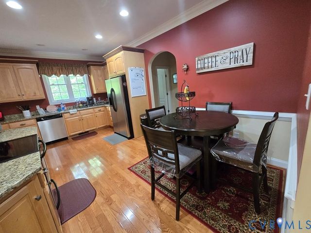 313 Briarwood Dr, Farmville, VA 23901