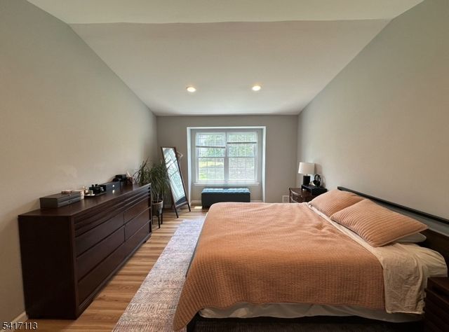 1404 Pinhorn Dr, Bridgewater Twp., NJ 08807