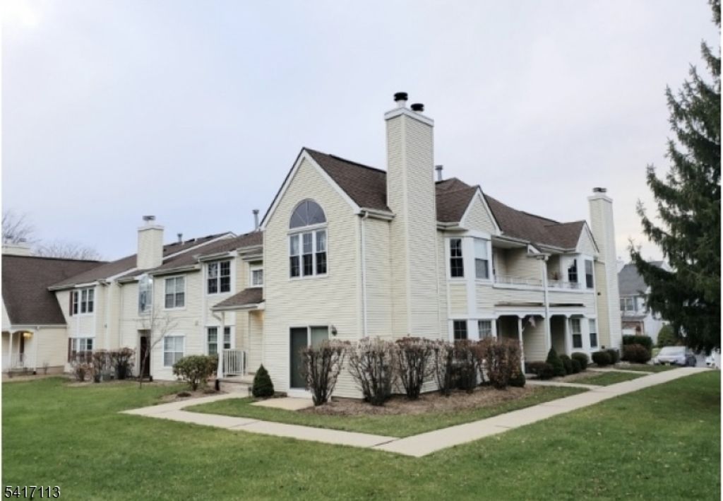 1404 Pinhorn Dr, Bridgewater Twp., NJ 08807