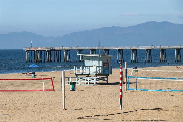 528 -530 The Strand, Hermosa Beach, CA 90254