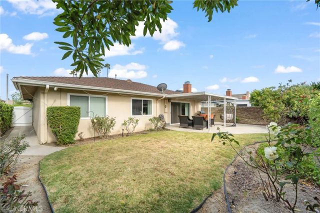 3501 Claremore Avenue, Long Beach, CA 90808