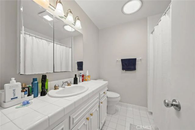 3501 Claremore Avenue, Long Beach, CA 90808