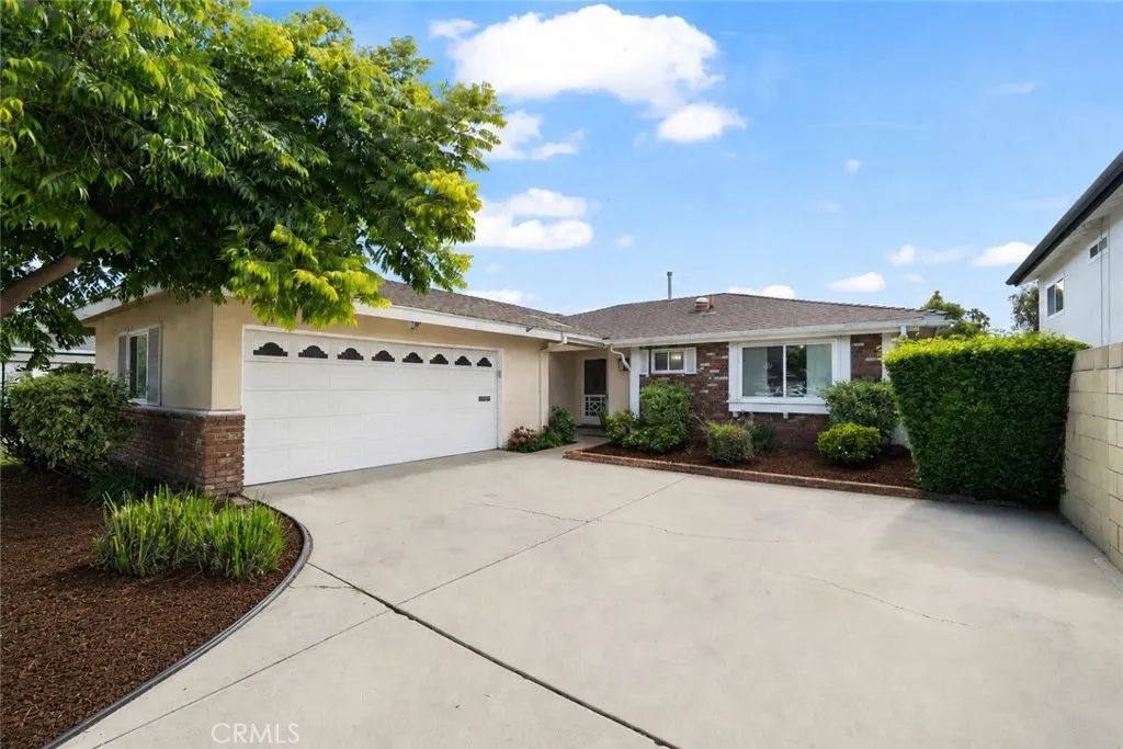 3501 Claremore Avenue, Long Beach, CA 90808