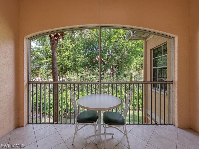 4815 Aston Gardens WAY B-202, Naples, FL 34109