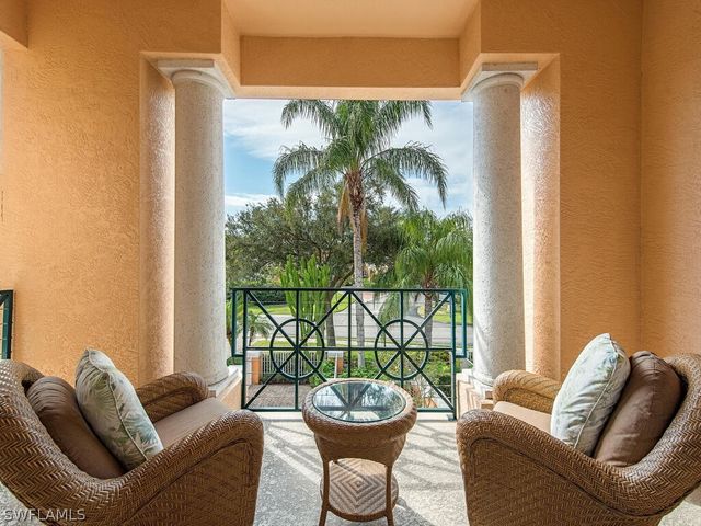 4815 Aston Gardens WAY B-202, Naples, FL 34109